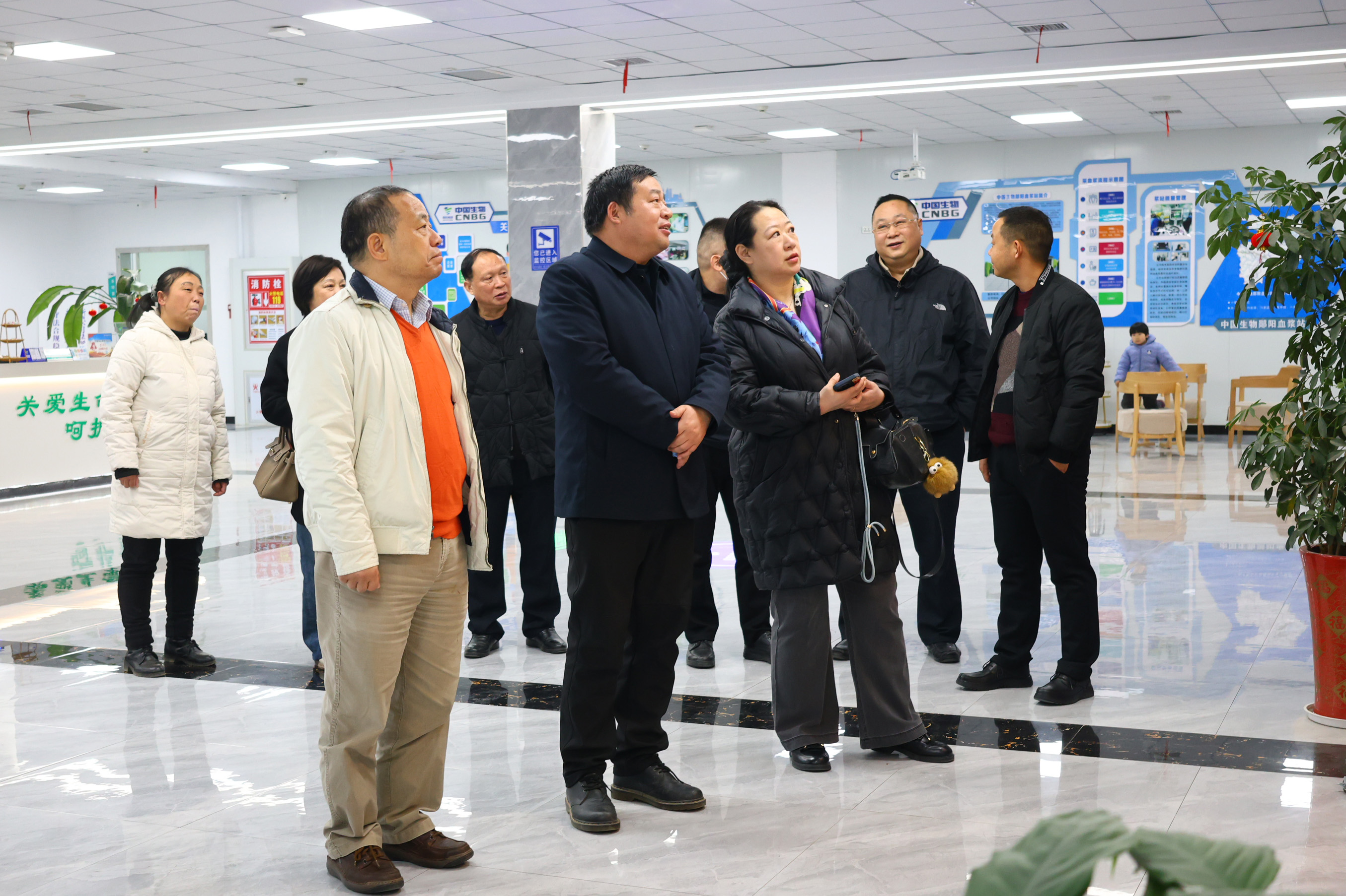 中國輸血協(xié)會(huì )理事長(cháng)朱永明一行調研鄖陽(yáng)血漿站