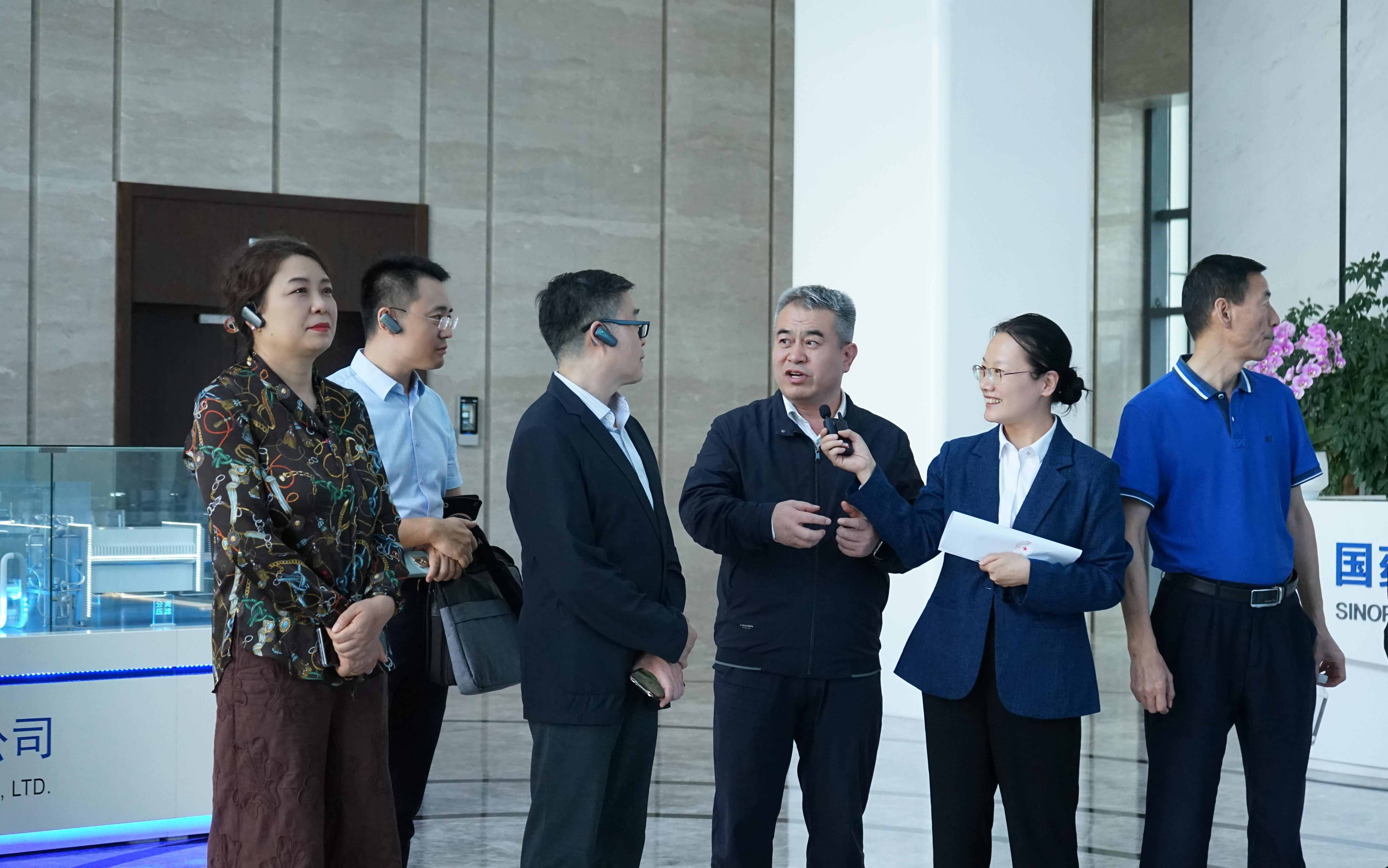 共促獻血獻漿事業(yè) 筑牢血液安全防線(xiàn) | 全國人大教科文衛委赴國藥天壇昆明開(kāi)展修法調研